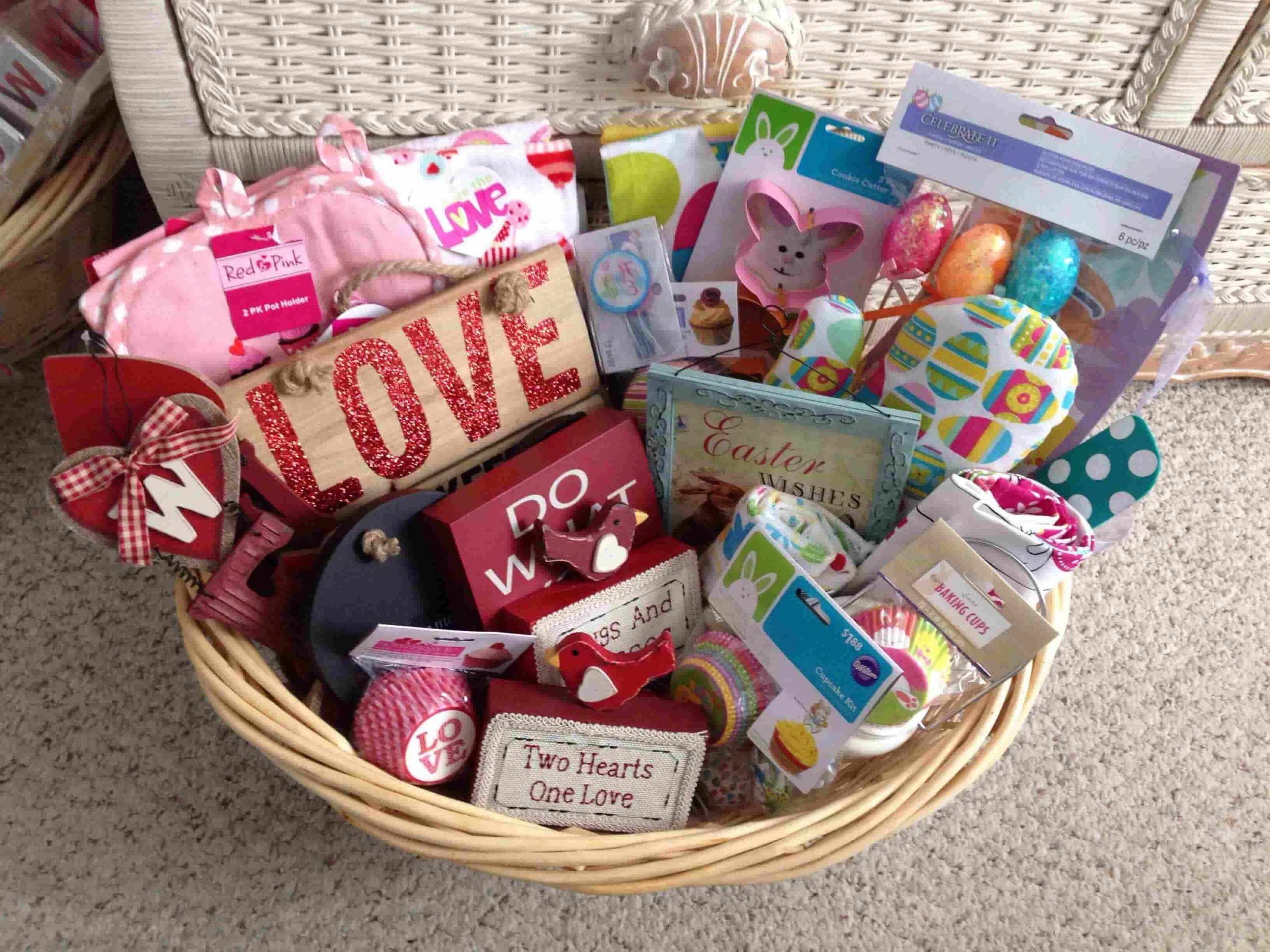 Valentines Day Gift Basket
 Best Valentine s Day Gift Baskets Boxes & Gift Sets Ideas