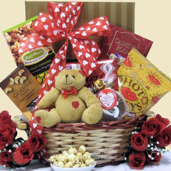 Valentines Day Gifts For Sister
 15 Amazing Valentine’s Day Basket Ideas 2013 For Him & Her
